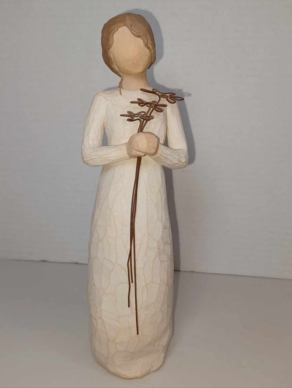 Willow Tree Cream and Brown Angel with Stems Grateful Figurine (Friendship)